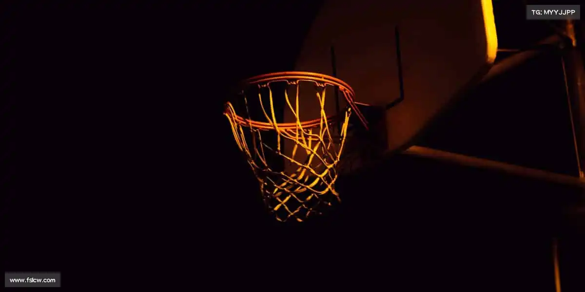 易游体育🏂雪地上的飞驰，是自由与激情的碰撞！